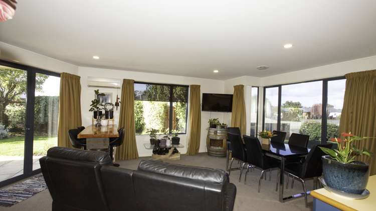 75 Pages Road Allenton_5