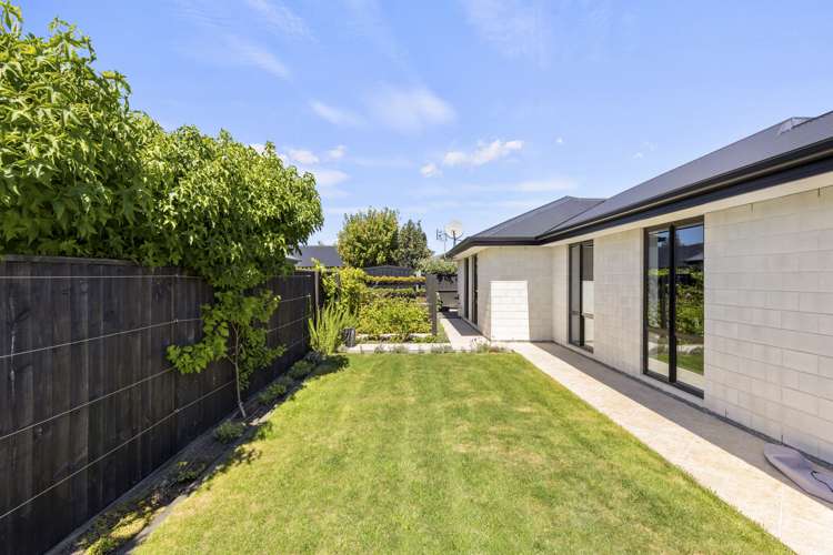 8 Annie Going Lane Halswell_17