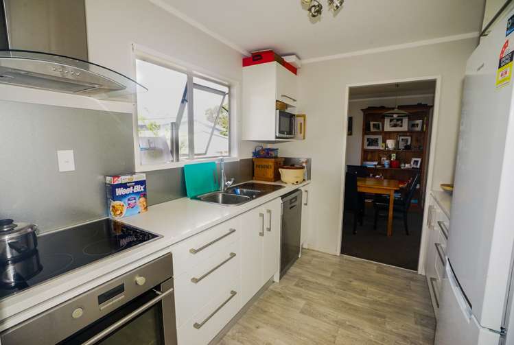 4 Taranui Place Henderson_9