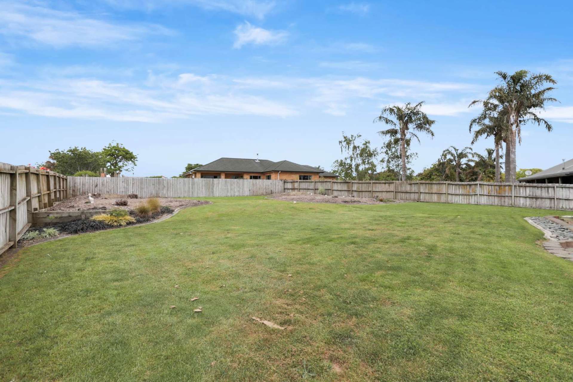 33a Sunny Crescent Huapai_0