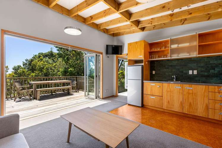 Wai-iti Beach Retreat Beach Road Waiiti_9