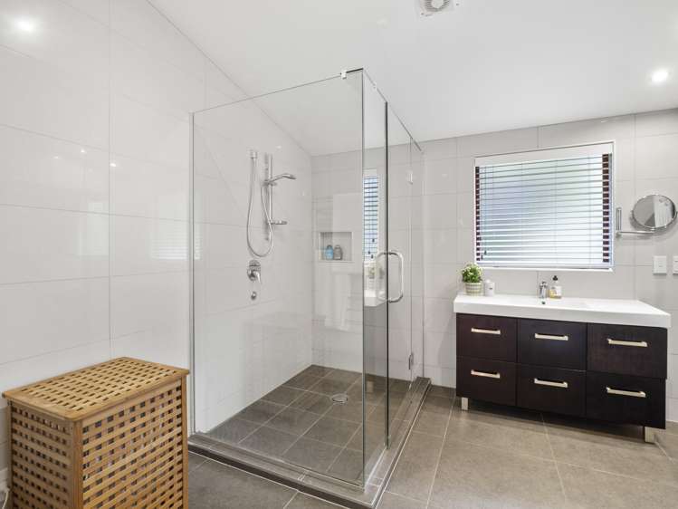 145 Upper Harbour Drive Greenhithe_23