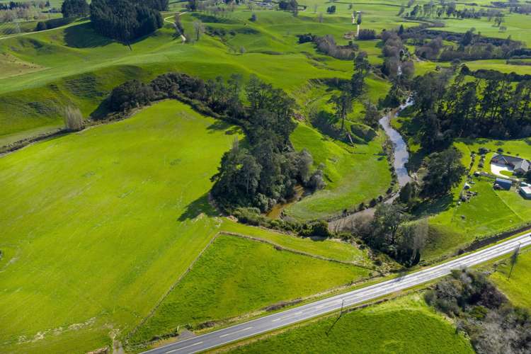 Pirongia Road Pirongia_8