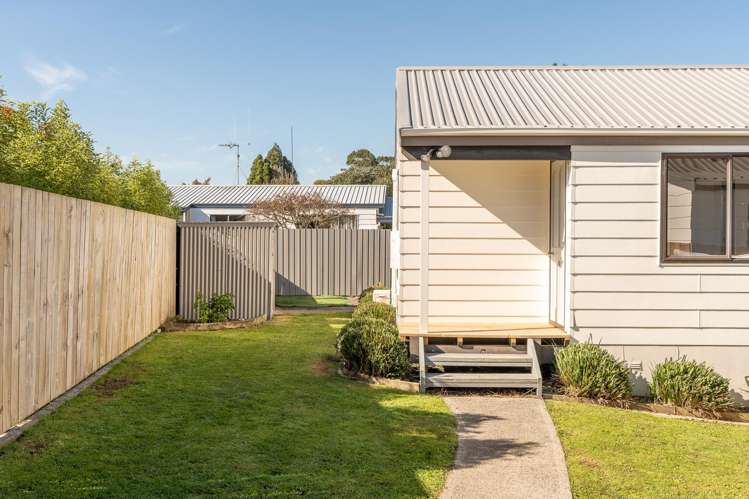 8c Macdonald Road Glenview_12