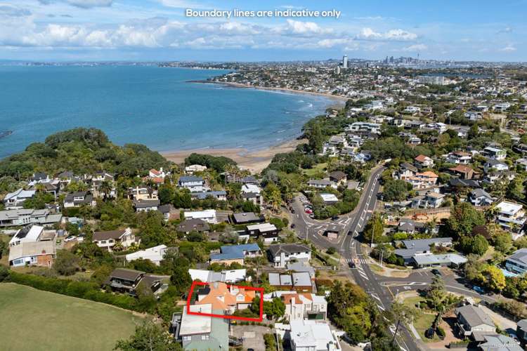 1/111 Beach Road_0