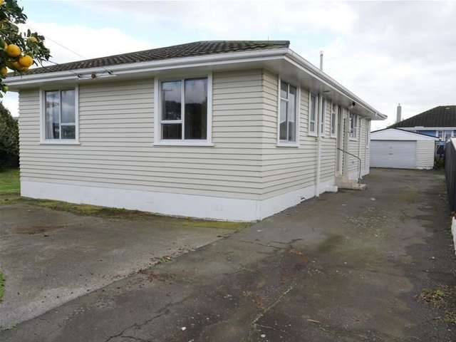 17 Karaka Street Hawera_2