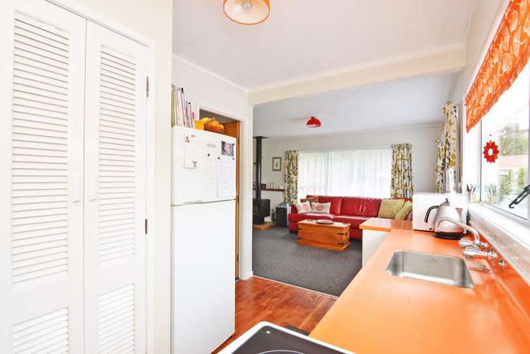 2/46a Kamara Road Glen Eden_5