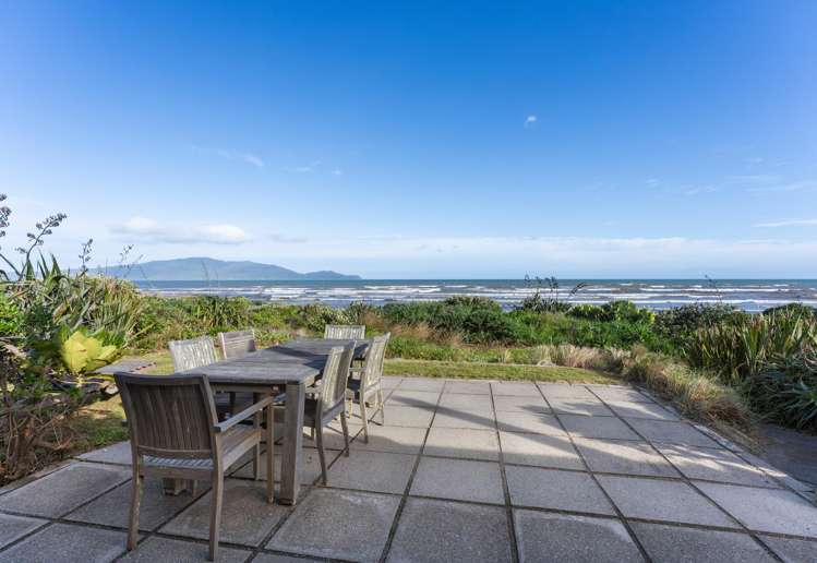 75 Field Way Waikanae Beach_28