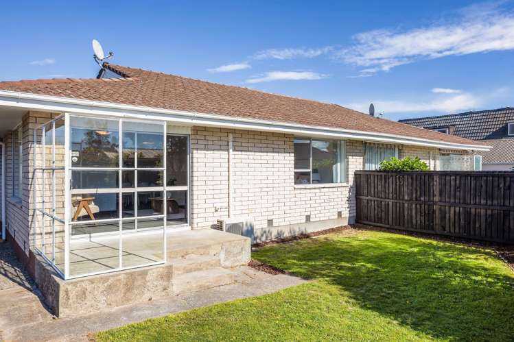 2/3 Quinton Place Bishopdale_12