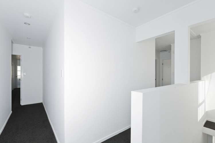 30 Dillon Crescent Clover Park_5