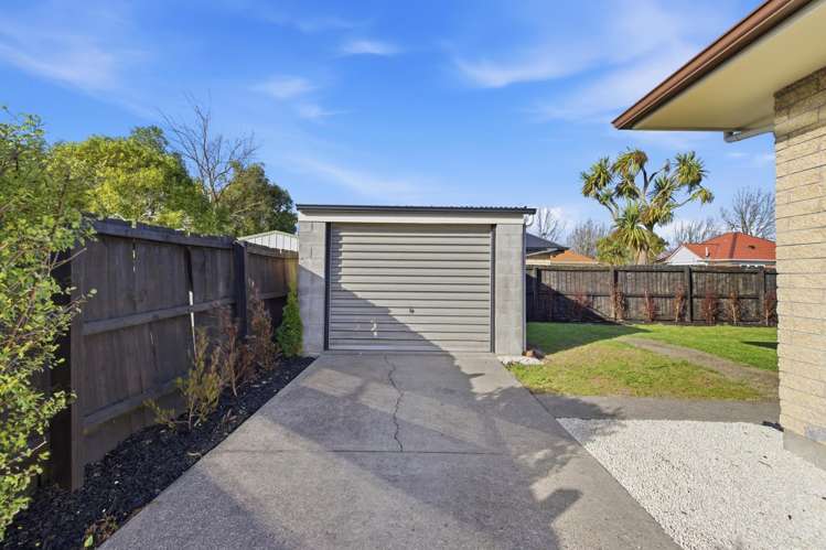 2/19 Cheviot Street_5