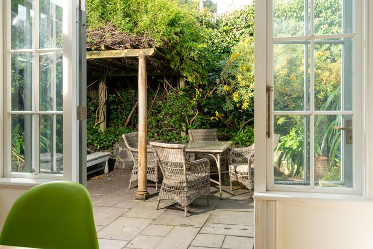 67 Austin Street Mount Victoria_9