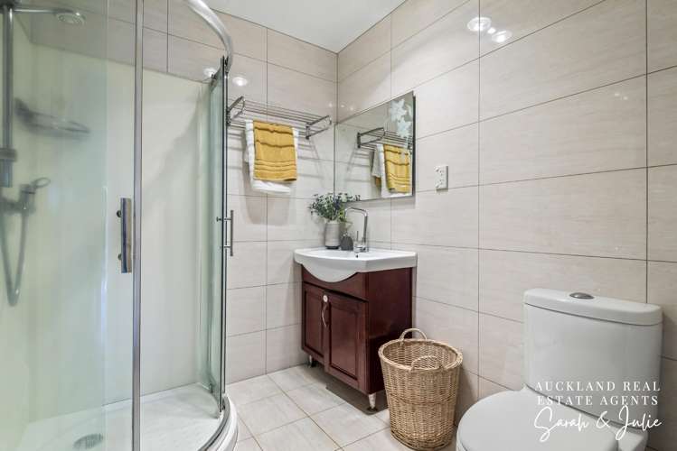 33 Harbutt Avenue Mount Albert_18