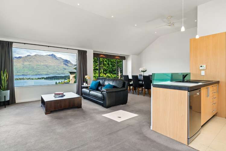 8 Goldleaf Hill Queenstown_5