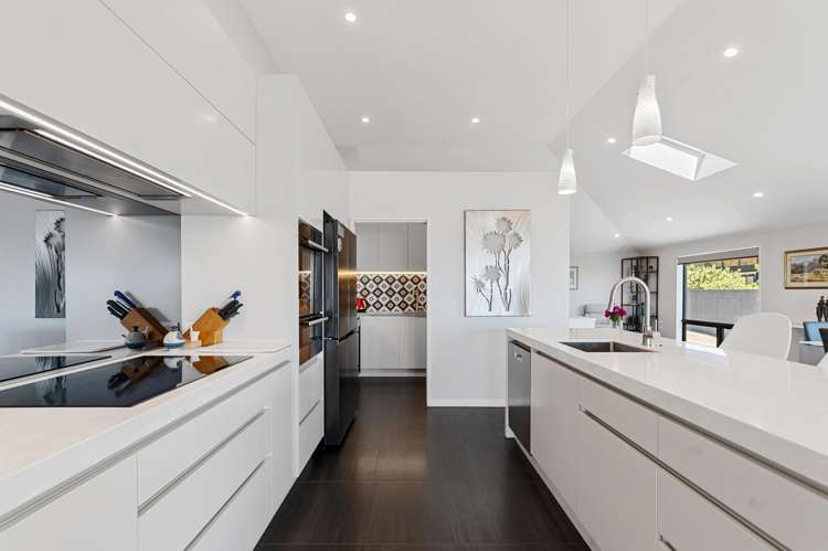 63 Te Awakura Terrace Mount Pleasant_9