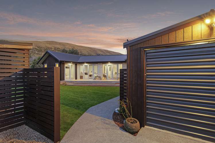 16a Denman Street Sumner_15