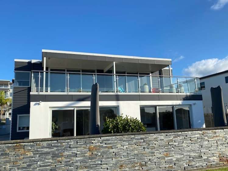 356 O1E Ocean Road_0