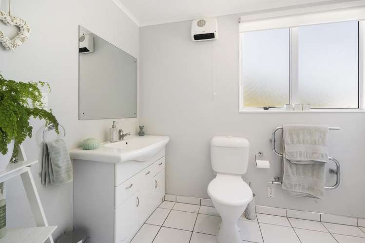 11 Russo Terrace Eastbourne_14