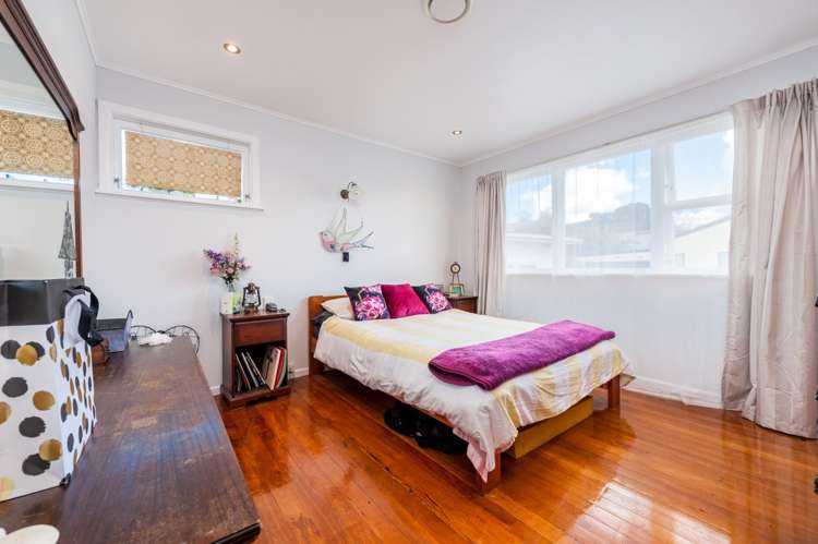 32 Cobham Crescent Kelston_10