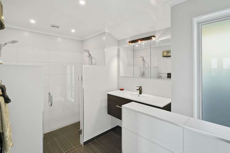 11 Katania Heights Brightwater_13