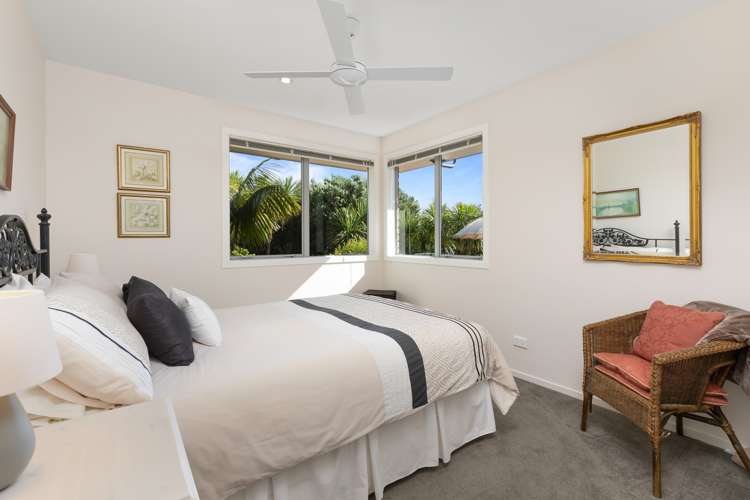 5 Fendalton Place Hatfields Beach_14