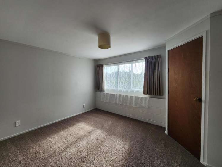 6 Winstone Place Highlands Park_14