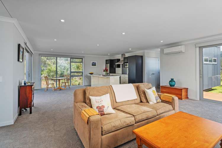 158 Silverstream Falls ROW Whitianga_21