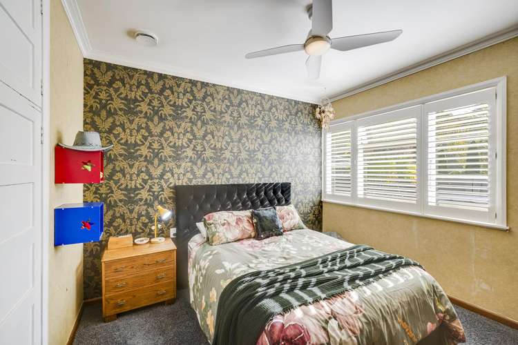 10 Dolbel Street Taradale_19