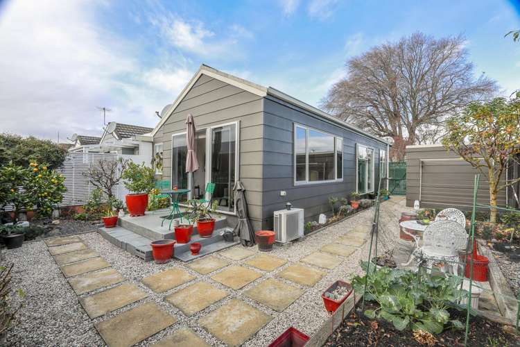 5/6 Poynter Street Blenheim Central_12