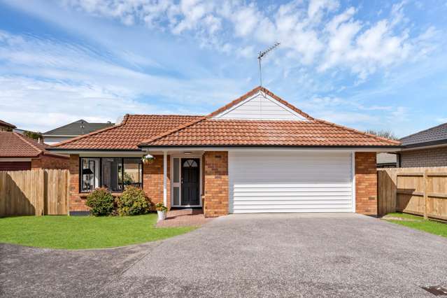 1/25 Headcorn Place Botany Downs_2