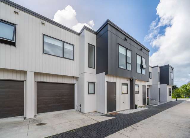 Modern Living in Howick