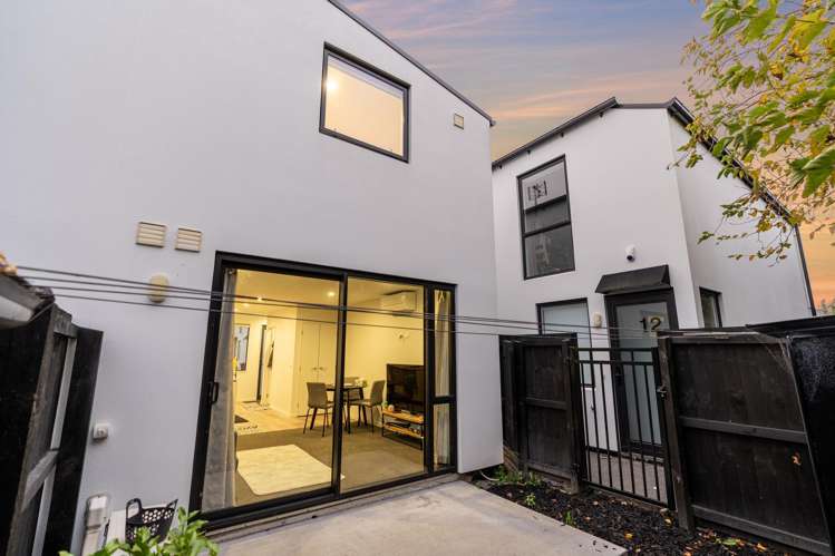 13/24 Percy Street_1