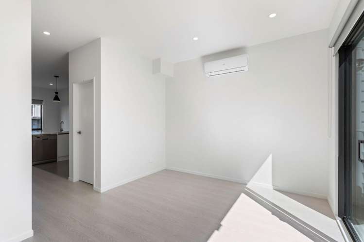 4/8 Rosier Road 1665_5
