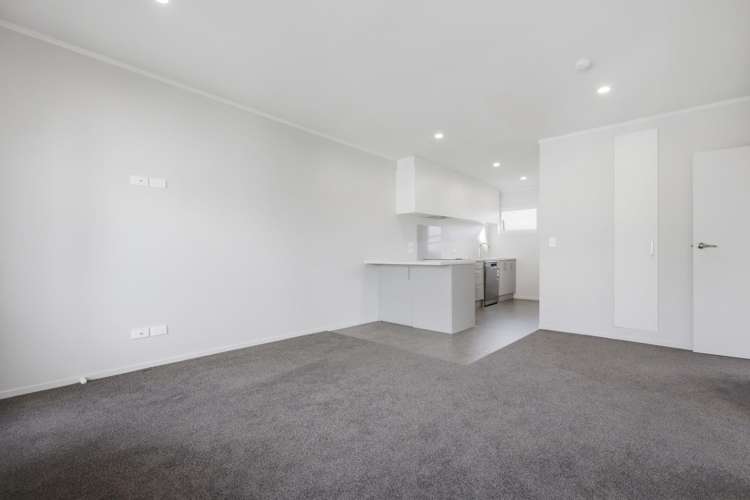 3/493A Devonport Road Avenues_2