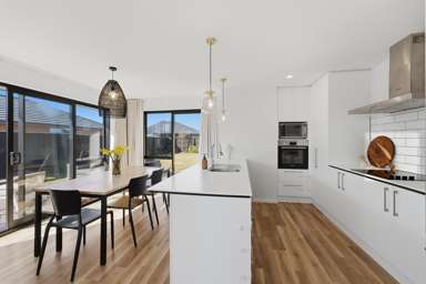 10 Helicon Street_3