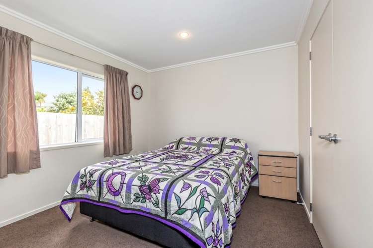 15 Lieshout Way Pukekohe_10