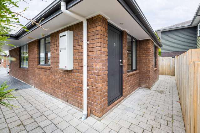 Strong Returns in a Prime Uni Location