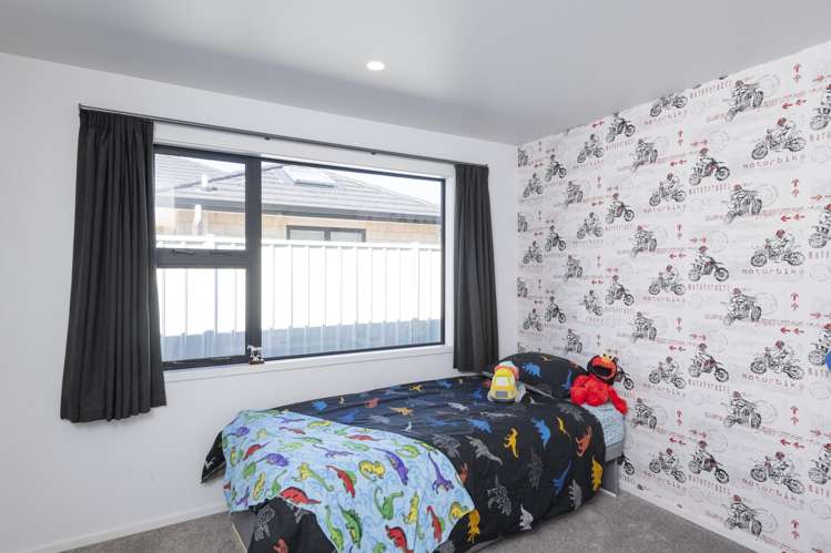 22 Fisher Place Lytton West_13