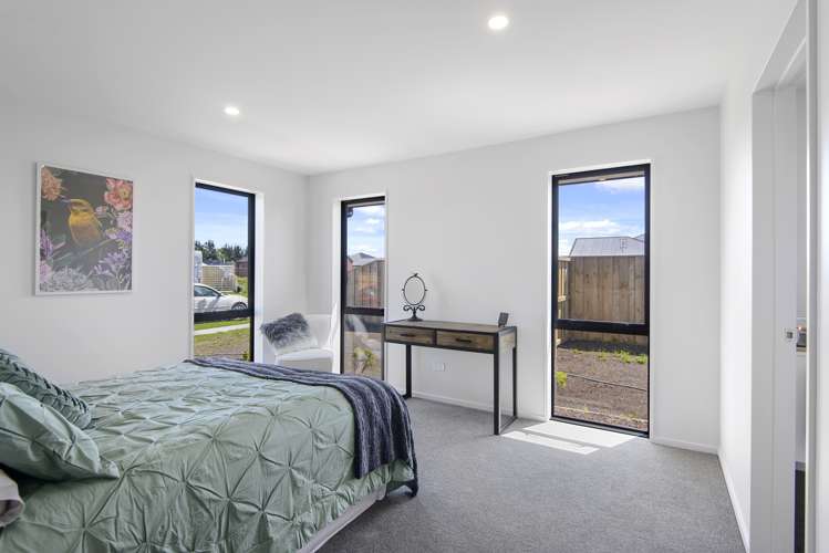 36 Graeme Foote Street Darfield_11