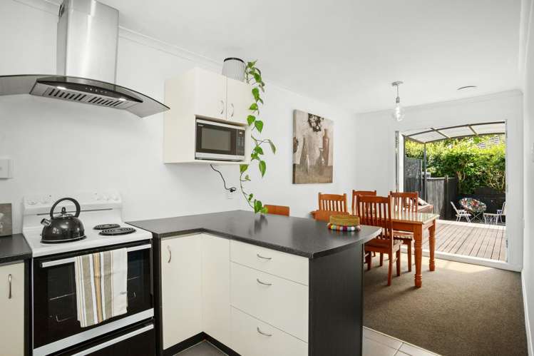 12a Naenae Road Naenae_5