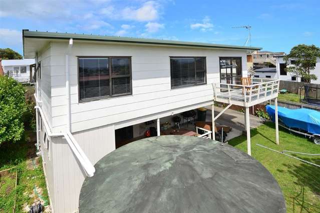 816a Whangaparaoa Road Manly_1