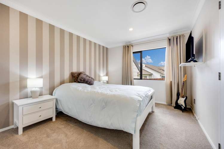 56 Ian Sage Avenue Long Bay_8