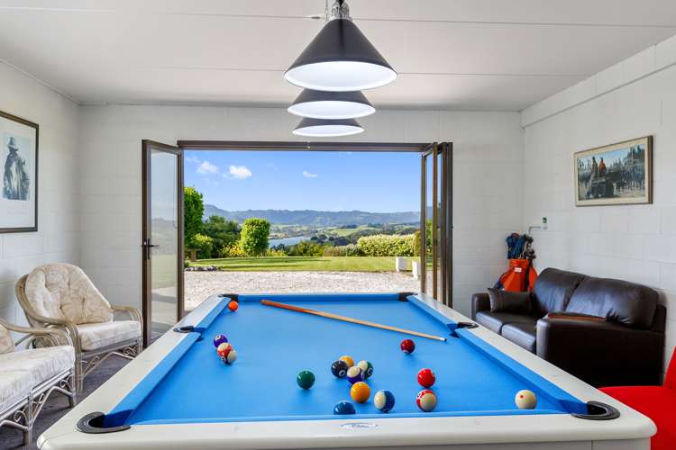 16 Kotare Place Sandspit_19