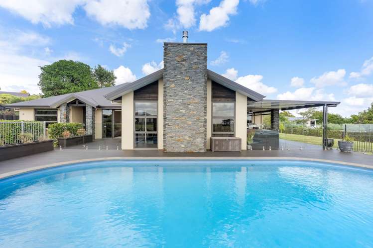 11 Bernora Crescent Bombay_42