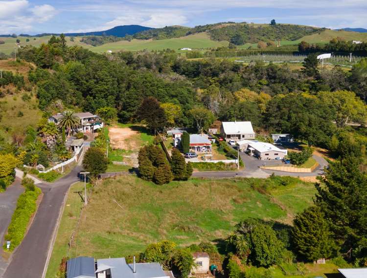 81 Victoria Street Waikino_7