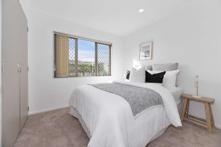32/1 Piriti Drive Te Atatu Peninsula_16