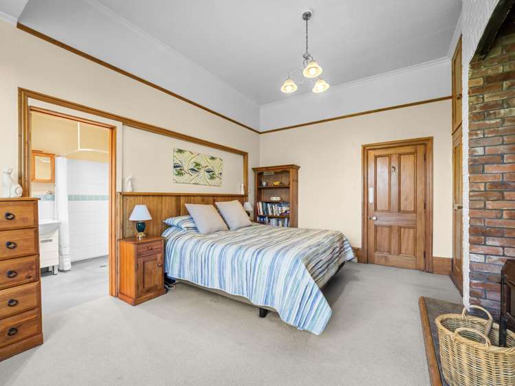 32 Laings Road_4