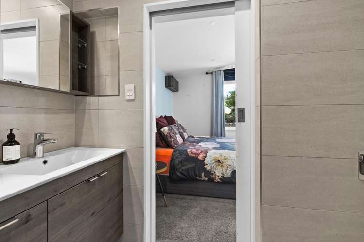 2A Cobden Road Bluff Hill_13