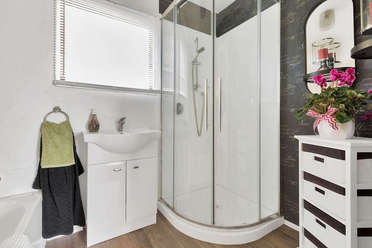 2/31 Manson Avenue Stoke_8