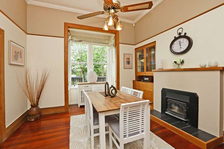 408 Park Road South Akina_5